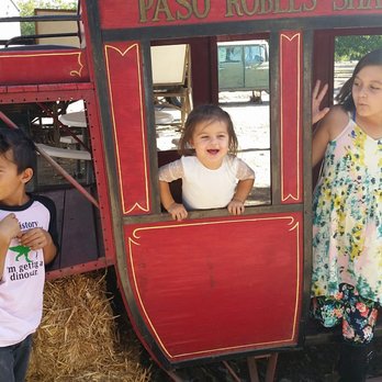 TJ Farms Estates - Stagecoach photo op - Attraction Farms Near Me - Chico, California TJ Farms Estates - Stagecoach photo op - Attraction Farms Near Me - Chico, California
