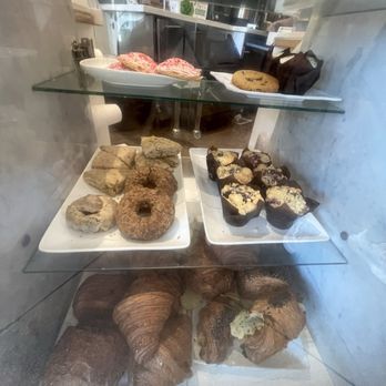 Kafn Coffee Bar - Vegan Muffin - Lemon Poppyseed - Coffee & Tea Near Me - Glendale, California
