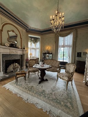 Casa Loma by null