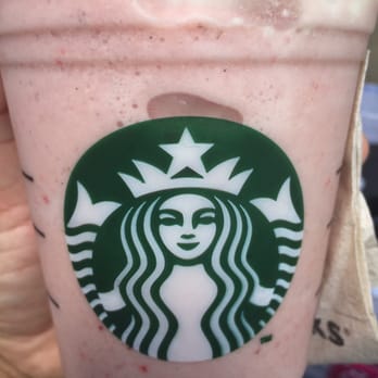 Starbucks - Addicted to this strawberry shortcake - Coffee & Tea Near Me - Honolulu, Hawaii