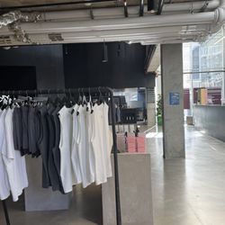 House Concepts - Apparel & front desk
