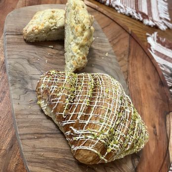 Bevel Coffee - Pastries - Coffee & Tea Near Me - Altadena, California