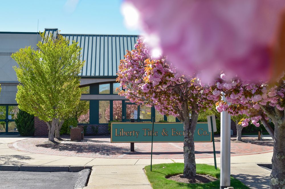 LIBERTY TITLE & ESCROW Updated September 2024 10 Reviews 275 W