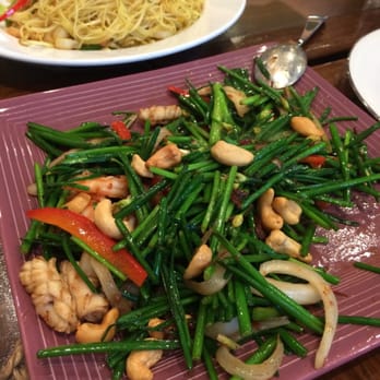 Green Tea Restaurant - Signature stir fried mix (leek flower, shrimp, scallops, shiitake mushrooms, carrots, garlic and scallions) - Seafood Near Me - Stony Brook, New York