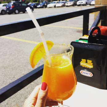 Eggsquis Lachine - Fresh squeezed orange juice - Canadian (New) Near Me - Lachine, Quebec Eggsquis Lachine - Fresh squeezed orange juice - Canadian (New) Near Me - Lachine, Quebec
