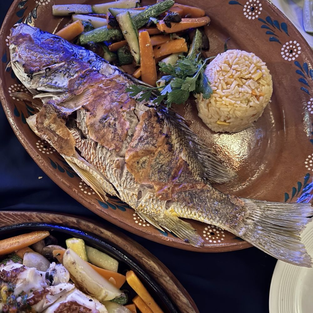 Las Mariscadas - Snapper - Seafood Near Me - Cabo San Lucas, BCS Las Mariscadas - Snapper - Seafood Near Me - Cabo San Lucas, BCS