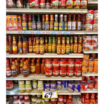 Edgewater Produce - EDGEWATER PRODUCE.(BrynMawr/Clark Area, Cross from Jewel) Fresh Produce,Veggies & Fruits Grocery, Deli etc . Nice & Easy. Clean Place. Cool! - Fruits & Veggies Near Me - Chicago, Illinois