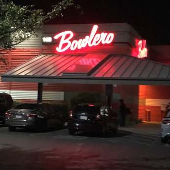 Bowlero Clovis - Bowlero 08/20/22 - Bowling Near Me - Clovis, California