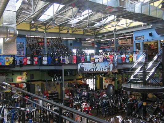 Bow Cycle & Sports by null