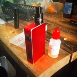 Bronx Vape Club - Here hanging out at smrtvape After hours Vaping