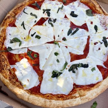 Cannoli kitchen Pizza - Grandmas Pie - Pizza Near Me - Pompano Beach, Florida