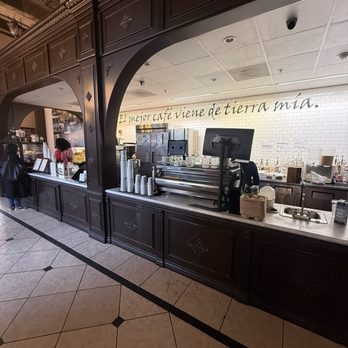 Tierra Mia Coffee - Cafes Near Me - Oakland, California