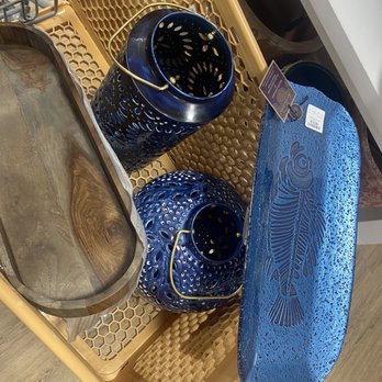 HomeGoods - I can always find things to compliment my home colors! - Home Decor Near Me - Goleta, California