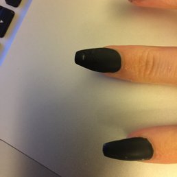 Not impressed! Smudged after 3 hours! They will not dry... guy was so pushy!