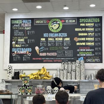 Cool Cow Creamery - Ice Cream & Frozen Yogurt Near Me - Kemah, Texas