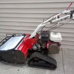 Robert Laster Landscape Mowing and Yard Grooming