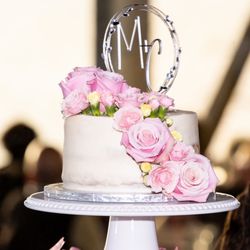 Cupcakin' Bake Shop - Semi Naked Wedding Cake
