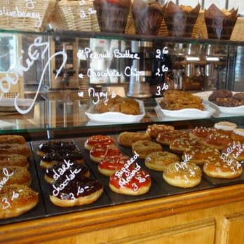 Dorodi Pastry - Donuts Near Me - Lyon, 69