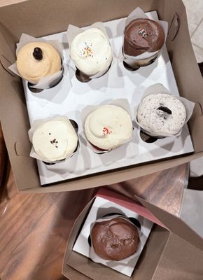 Buzz Bakeshop by null