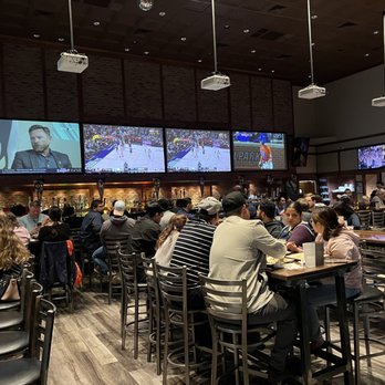 PARADISE TAVERN - Updated January 2025 - 167 Photos &amp; 90 Reviews 