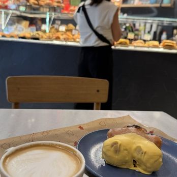 Boldú - Coffee latte - Bakeries Near Me - Barcelona, B Boldú - Coffee latte - Bakeries Near Me - Barcelona, B