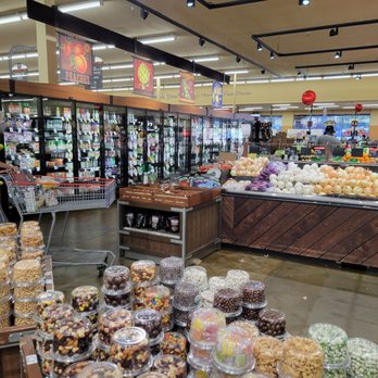 Raley's - More produce - Grocery Near Me - Ukiah, California