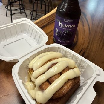 The Stroll Cafe and Bakery - Bakeries Near Me - Pleasanton, California