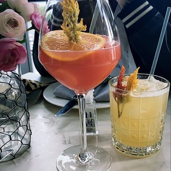La Vie - Rosé Sangria - Cocktail Bars Near Me - Washington, DC, District of Columbia