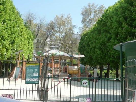 Square Maurice Gardette by null