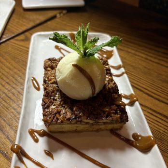 T'ahpas 529 - Pecan tart (a la mode) - Tapas/Small Plates Near Me - Melrose, Massachusetts