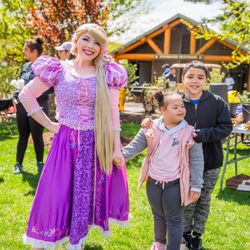 Once Upon a Princess Parties - We love new friends and sunny days!