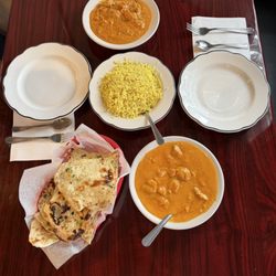 Great food, mango chicken and tiki masala