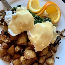 Eggs Benny Florentine. Eggs Benny Florentine.