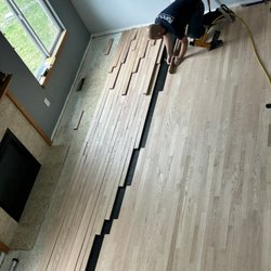 Randy's Flooring - Working away