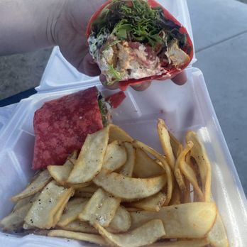 Nottinghams Tavern - wrap - American Near Me - Big Bear Lake, California Nottinghams Tavern - wrap - American Near Me - Big Bear Lake, California