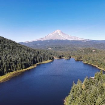 Trillium Lake Campground - Lakes Near Me - Trillium Lake, Oregon
