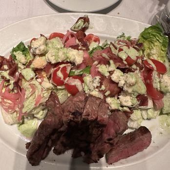 Old Ebbitt Grill - Grilled Steak Salad - Bars Near Me - Washington, DC, District of Columbia Old Ebbitt Grill - Grilled Steak Salad - Bars Near Me - Washington, DC, District of Columbia