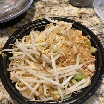 Thai Delight Restaurant - 1. Pad Thai - Thai Near Me - Newtown, Connecticut
