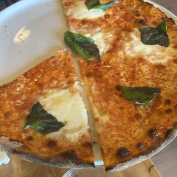 Mister O1 Extraordinary Pizza - Brickell - Margherita Pizza - Pizza Near Me - Miami, Florida Mister O1 Extraordinary Pizza - Brickell - Margherita Pizza - Pizza Near Me - Miami, Florida