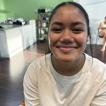 Menifee Threading Studio - My daughter AlanaHs first time getting her eyebrows threaded by NAVI! I Love It! THANK YOU NAVI - Threading Services Near Me - Menifee, California