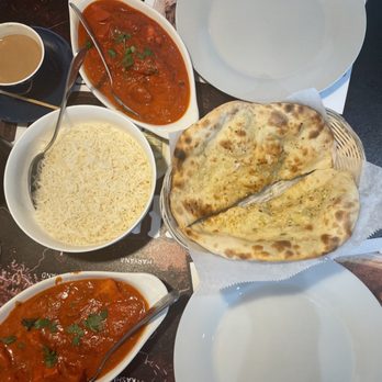 the Mughal Restaurant - Chicken tiki masala Naan bread - Indian Near Me - Pembroke Pines, Florida