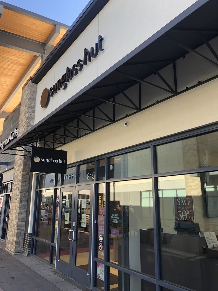 SUNGLASS HUT Updated August 2024 22 Reviews 500 16th St, Denver