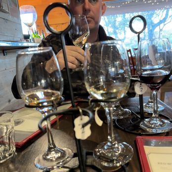 El Gaucho Winery - White and a red flights - Wineries Near Me - Spicewood, Texas