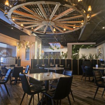 Carretas Mexican restaurant - Dining area - Mexican Near Me - Ballwin, Missouri