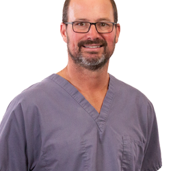 Echo Ridge Dental Clinic - Dr. Raymond L. Schneider III - Green Bay implant dentist.
