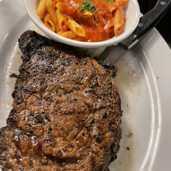 Frankie Bones Bluffton - Coffee Marinated Ribeye Spice and Penne or with Bolognese Sauce - American Near Me - Bluffton, South Carolina