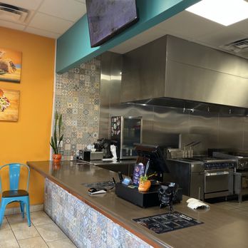Mas Vida Taqueria - cashier - Mexican Near Me - Delano, California Mas Vida Taqueria - cashier - Mexican Near Me - Delano, California