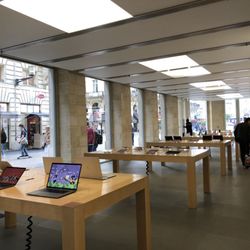 Apple Store