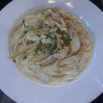 Flights - Chicken Alfredo pasta - New American Near Me - Las Vegas, Nevada