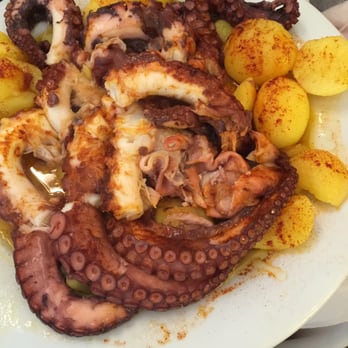 Dudua Palacio - Octopus with potatoes - Spanish Near Me - Madrid, M